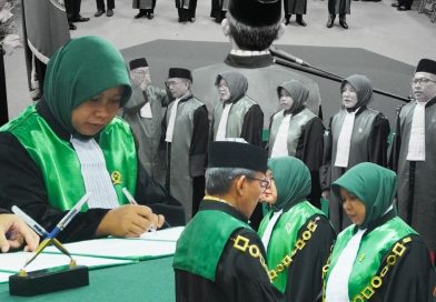 Dr. Abdul Hakim, M.H.I. Lantik Ketua Pengadilan Agama Talu, Menandai Pergantian Estafet Kepemimpinan